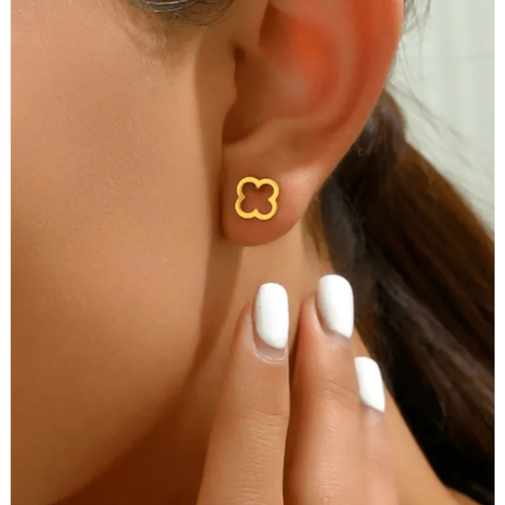 Stainless Steel Flower Ear Gold Studs